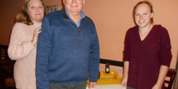 NJ Estonians Chat About Beekeeping