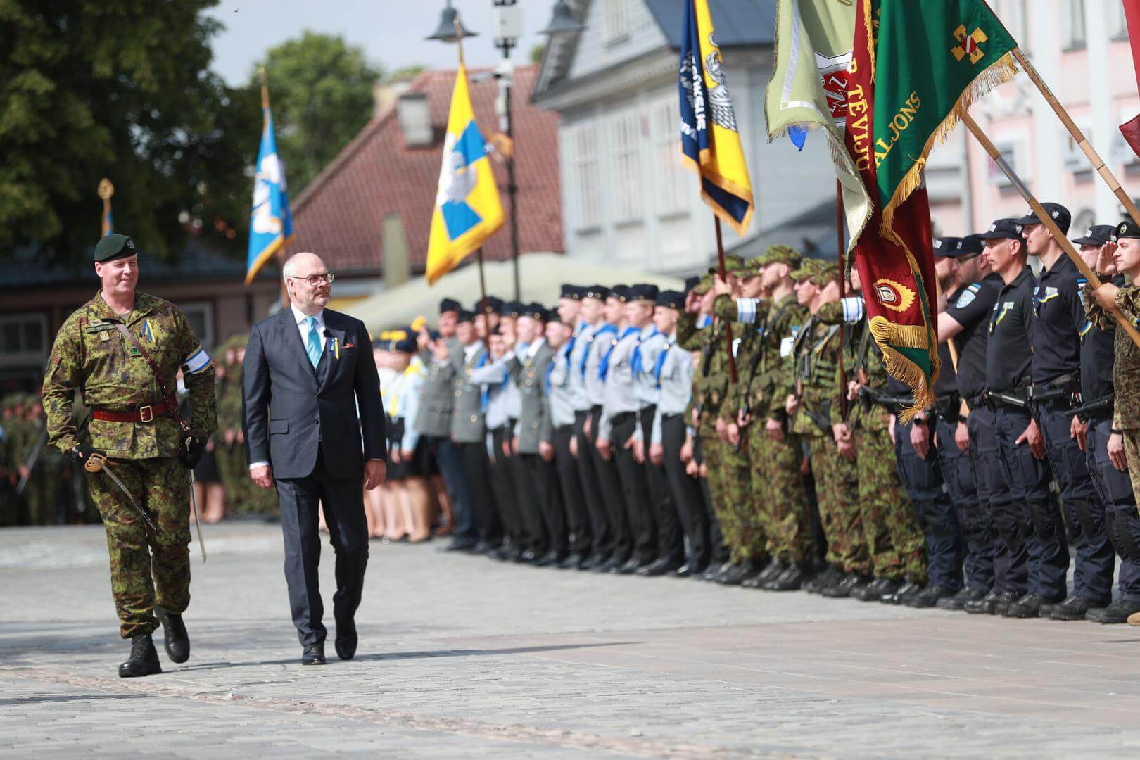 President Alar Karis võidupühal: meil pole voli leppida kurjusega