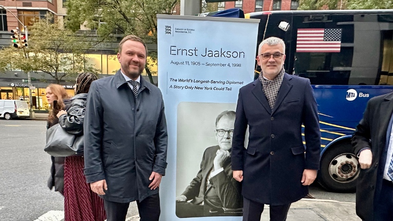 New Yorgis Manhattanil avati Ernst Jaaksoni tänavalõik – Ernst Jaakson Way
