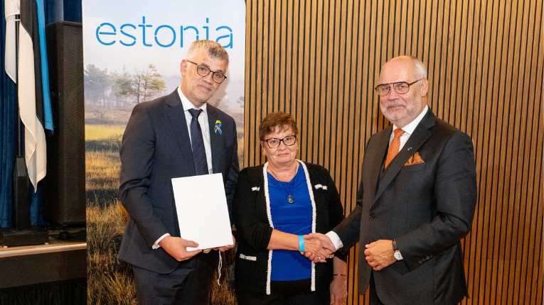 Eesti president Alar Karis külastas Chicago Eesti Maja