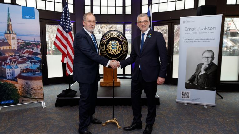 Eesti uus aukonsul Chicagos on Aarne Uku Elias